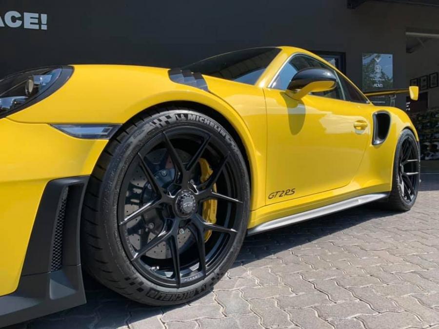 Детали экстерьера Porsche 911 GT2 RS by RACE! 2019 года  (фото 4 из 14)